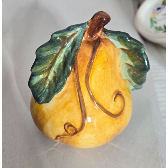 Fruit Teapot & Salt Pepper Shakers Set Apple Pear Kitchen Decor Ceramic - Picture 9 of 16